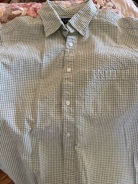 Roundtree & Yorke Seersucker Shirt M